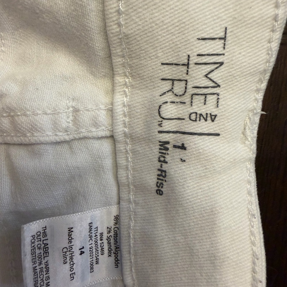 Time and Tru White Women's Mid-Rise Denim